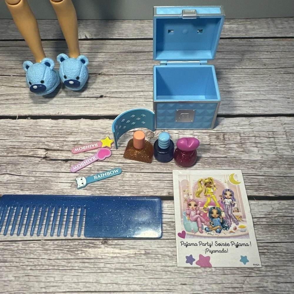 Rainbow High Jr High PJ Party Skyler Blue 9'' Posable Doll with PJs & Slippers
